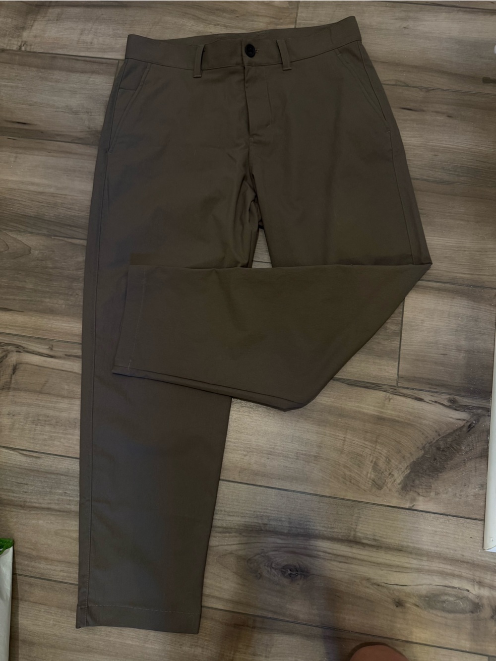lululemon athletica Men's Straight Chinos in Dark Brown